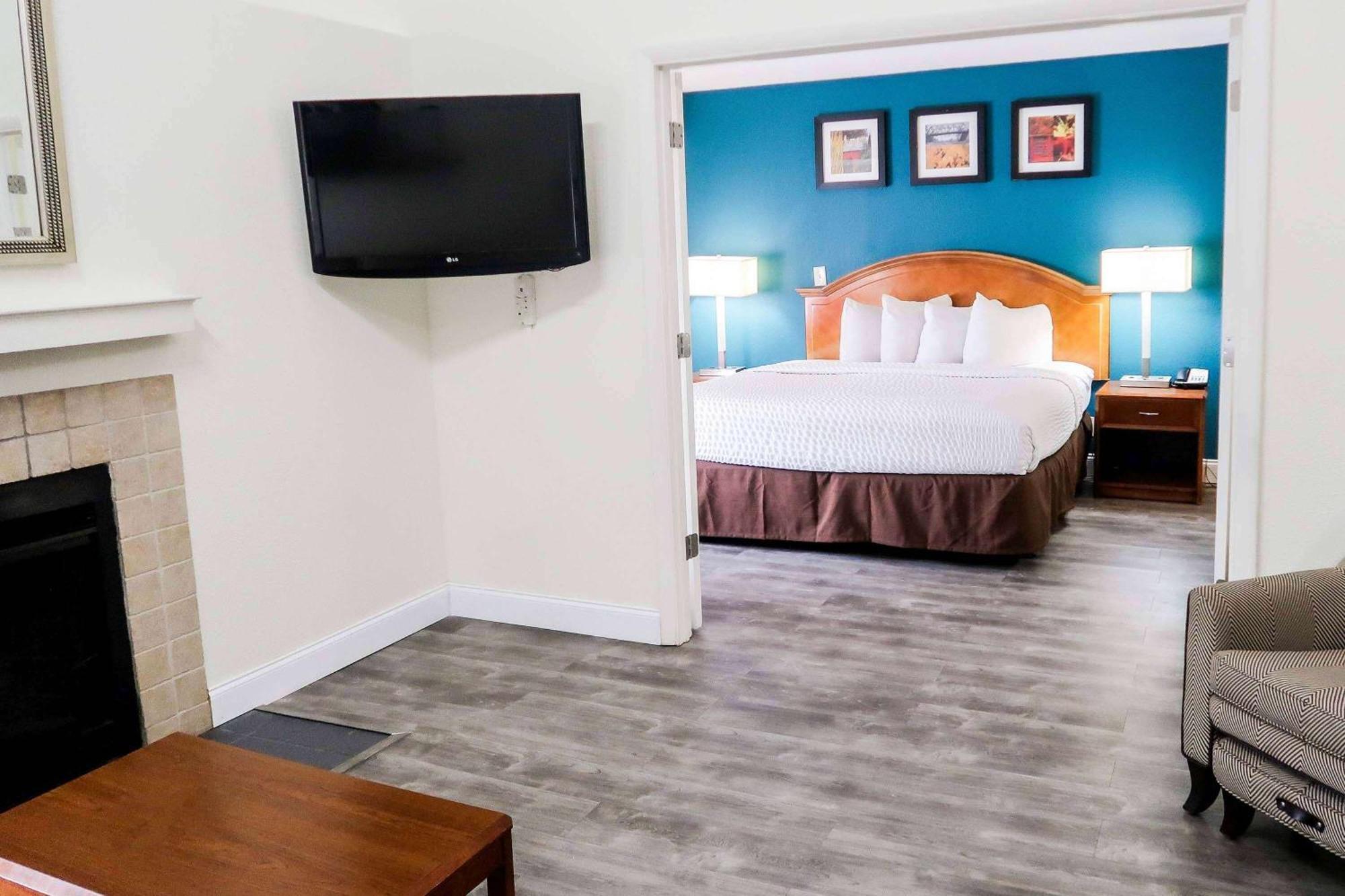 Tysons Corner Suites, A Baymont By Wyndham Виена Екстериор снимка