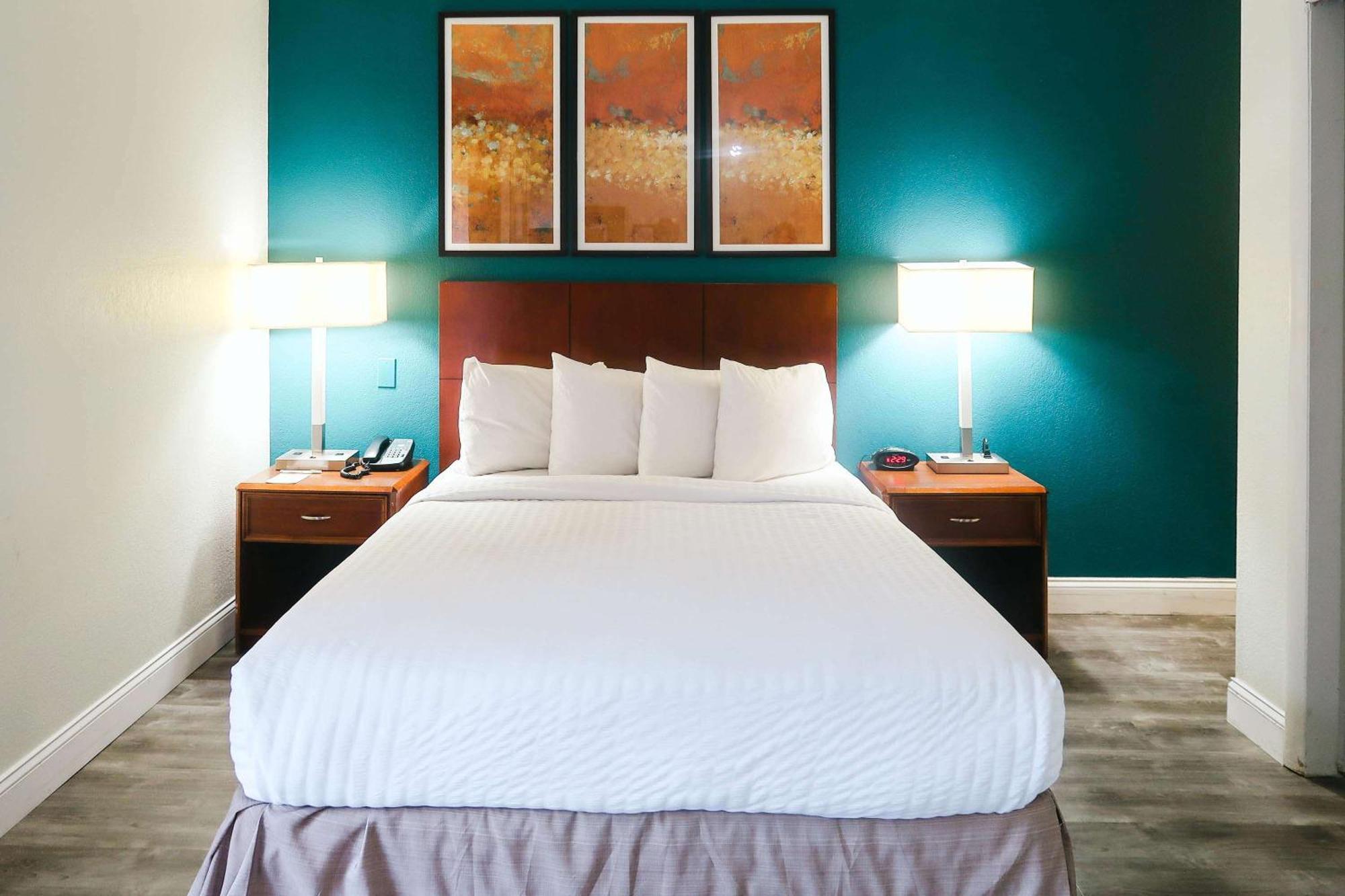 Tysons Corner Suites, A Baymont By Wyndham Виена Екстериор снимка